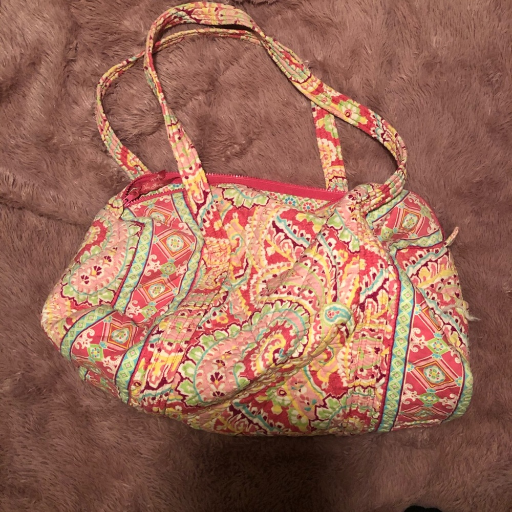 Gently used- perfect condition Vera Bradley duffle